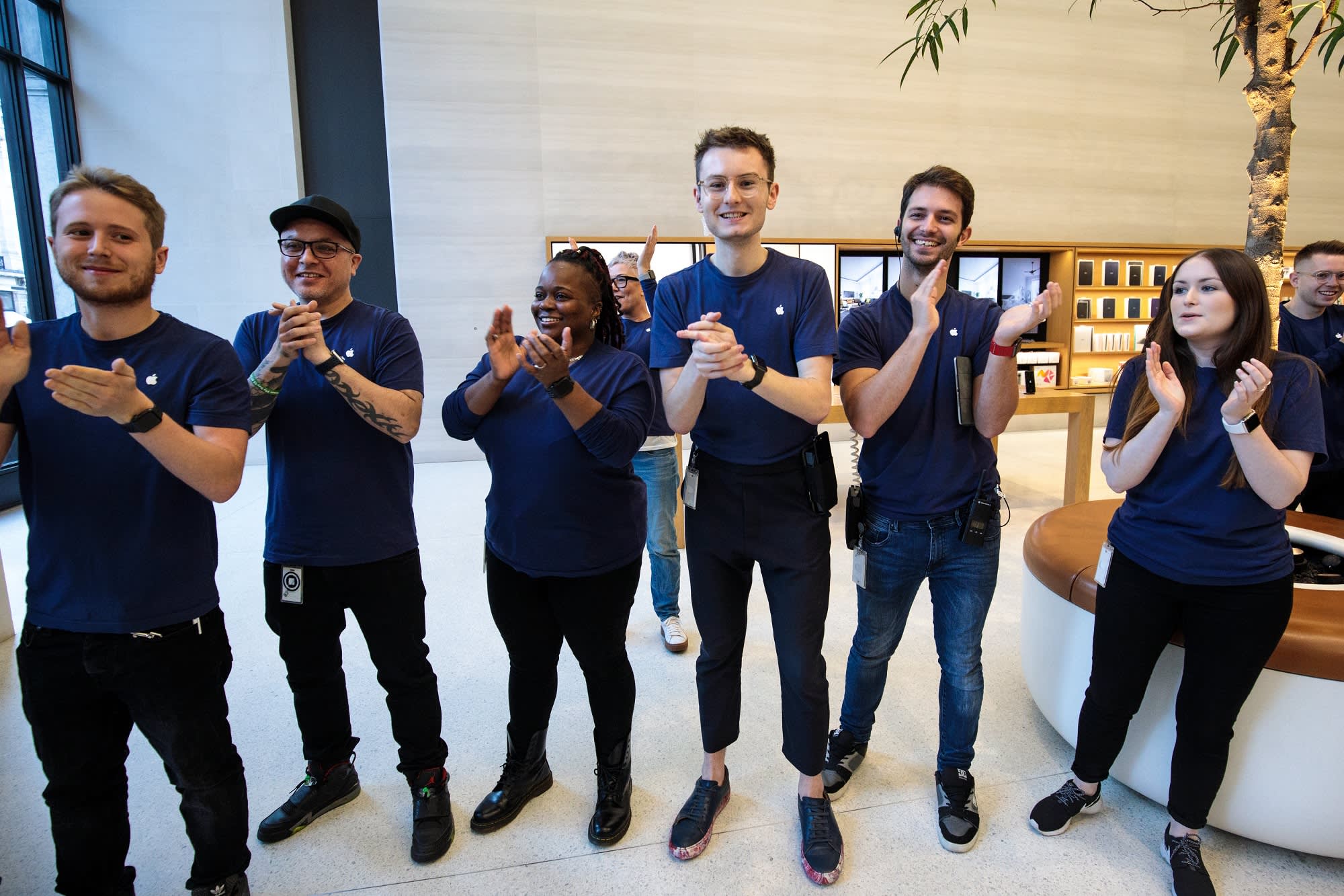 Hướng dẫn đầu tư chứng khoán: cơ hội mua bắt đáy cổ phiếu Apple