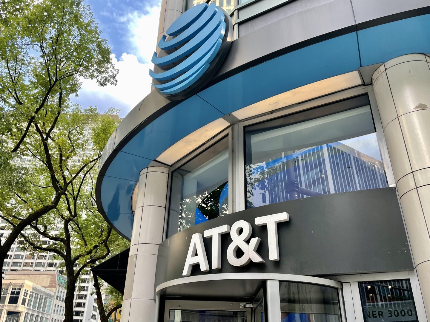 Xem trước BCTC Verizon, AT&T: triển vọng cho năm 2022 là then chốt