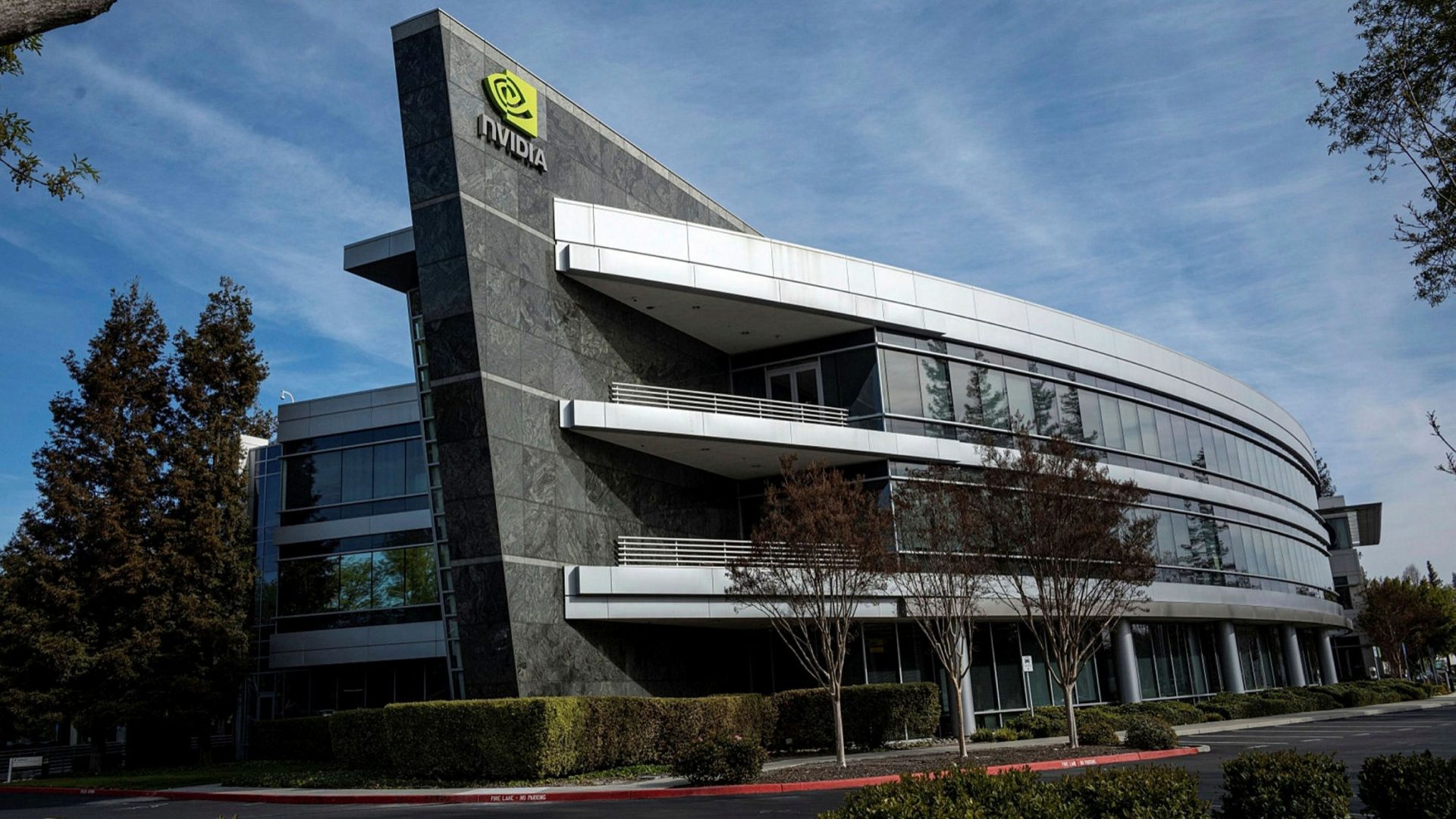 Đầu tư chứng khoán: NVIDIA có còn đáng mua sau khi tăng 125% trong năm 2021?