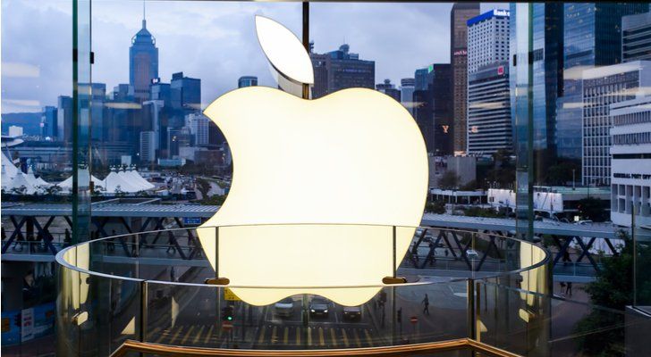 Khuyến nghị đầu tư theo gương Buffett: mua ngay Apple, Chevron