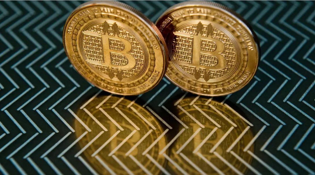 Bitcoin tăng nhẹ do áp lực lạm phát và bất ổn chính trị