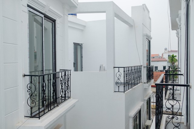 Chỉ có 800 triệu trong tay, cặp vợ chồng “liều mình” vay thêm mua nhà, ngờ đâu lãi lớn