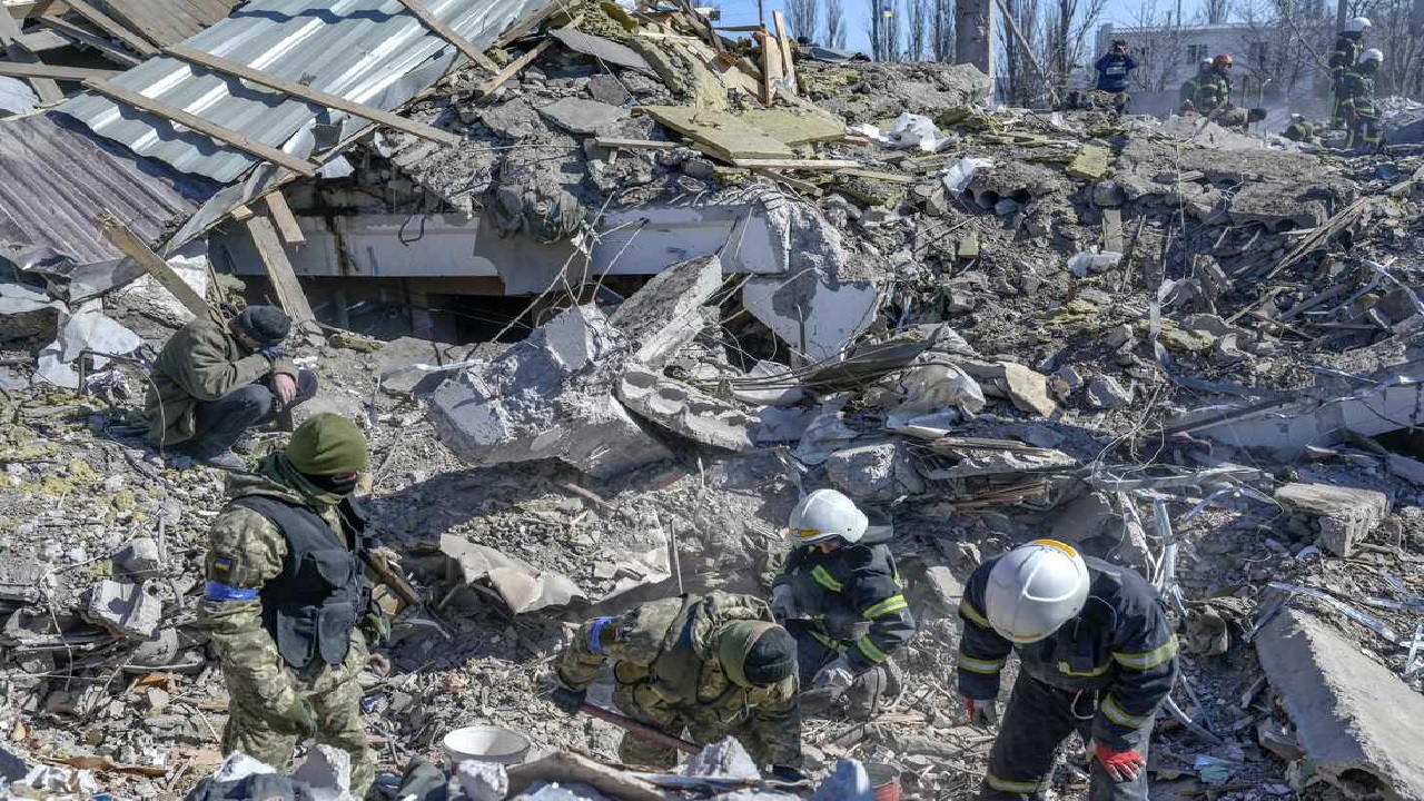 Chuyển động thế giới 21/03