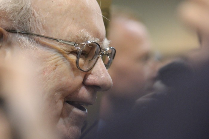 Apple, Bank of America, Amazon: 3 cổ phiếu Buffett hàng đầu để mua và giữ trong dài hạn