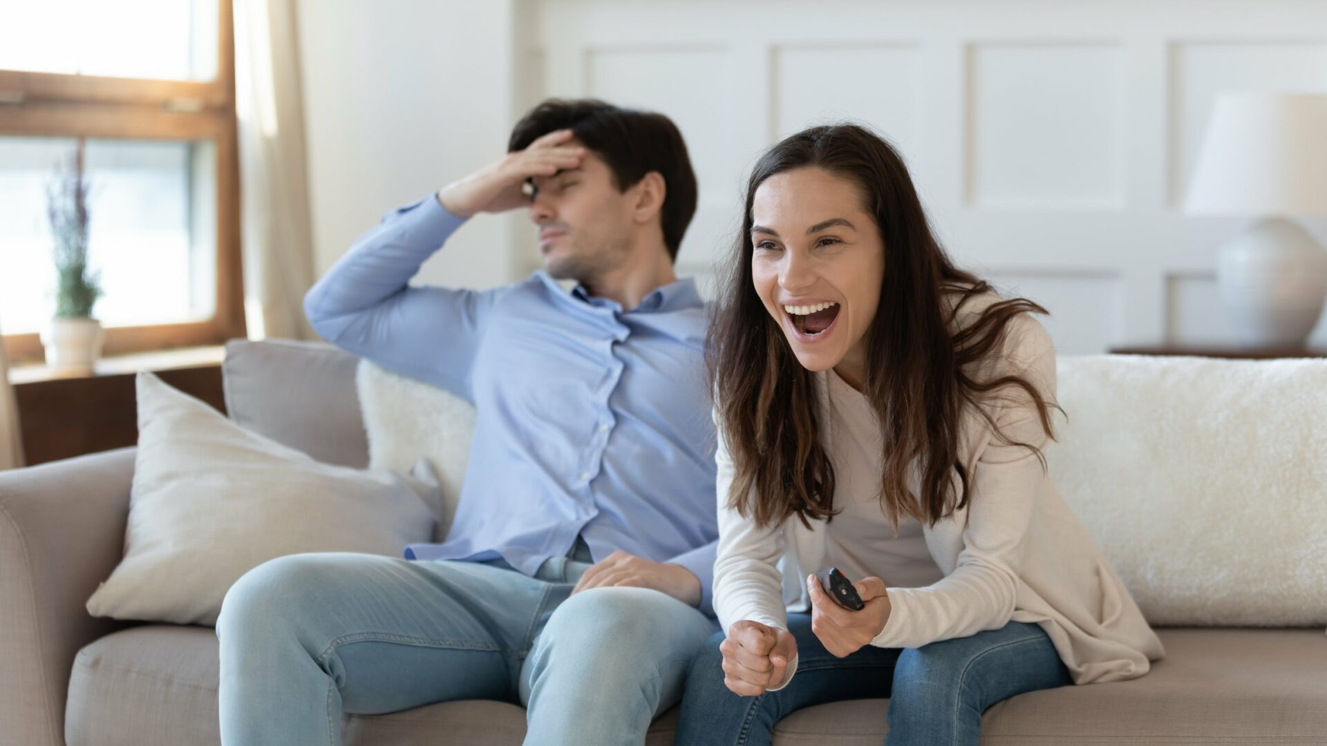Hướng dẫn đầu tư chứng khoán: có nên mua cổ phiếu Netflix?