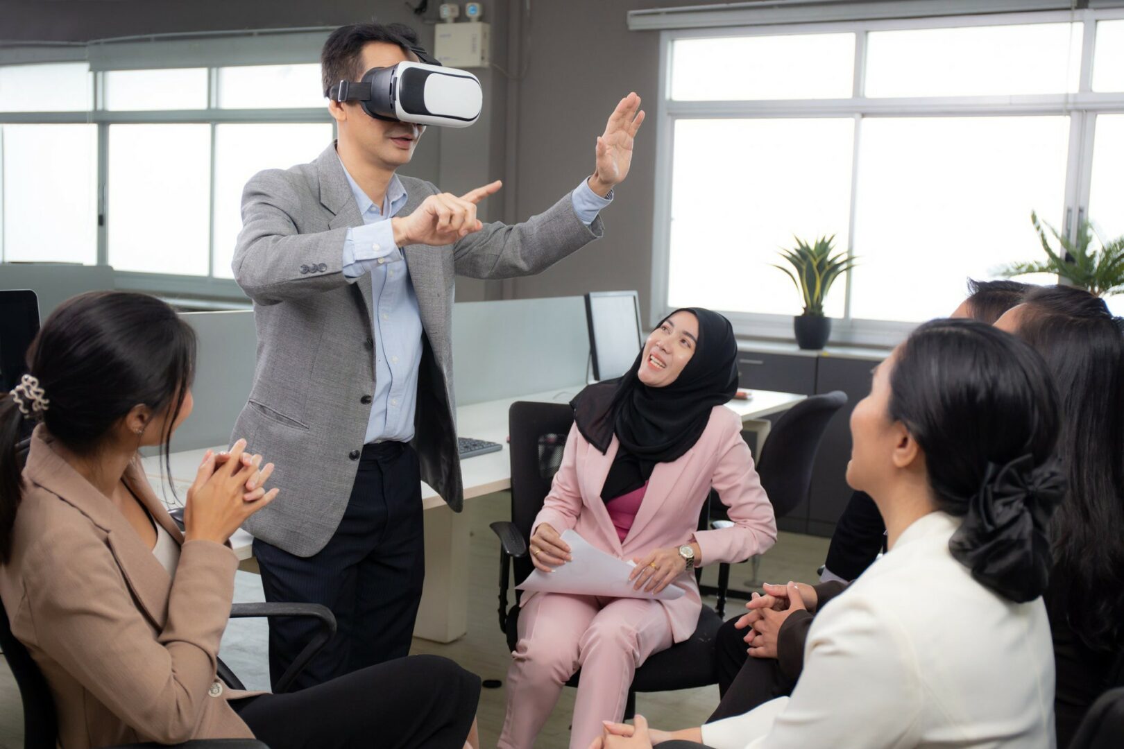 Nvidia, Qualcomm: cổ phiếu bán dẫn nào là lựa chọn tốt hơn trong cơ hội metaverse