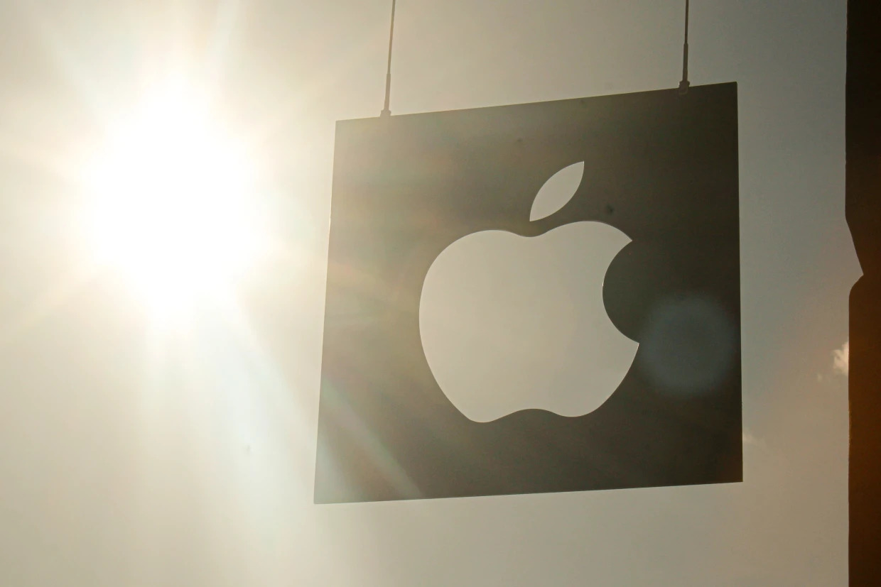 Cổ phiếu Apple hiện tại là rẻ hay mắc? Có đáng mua không?
