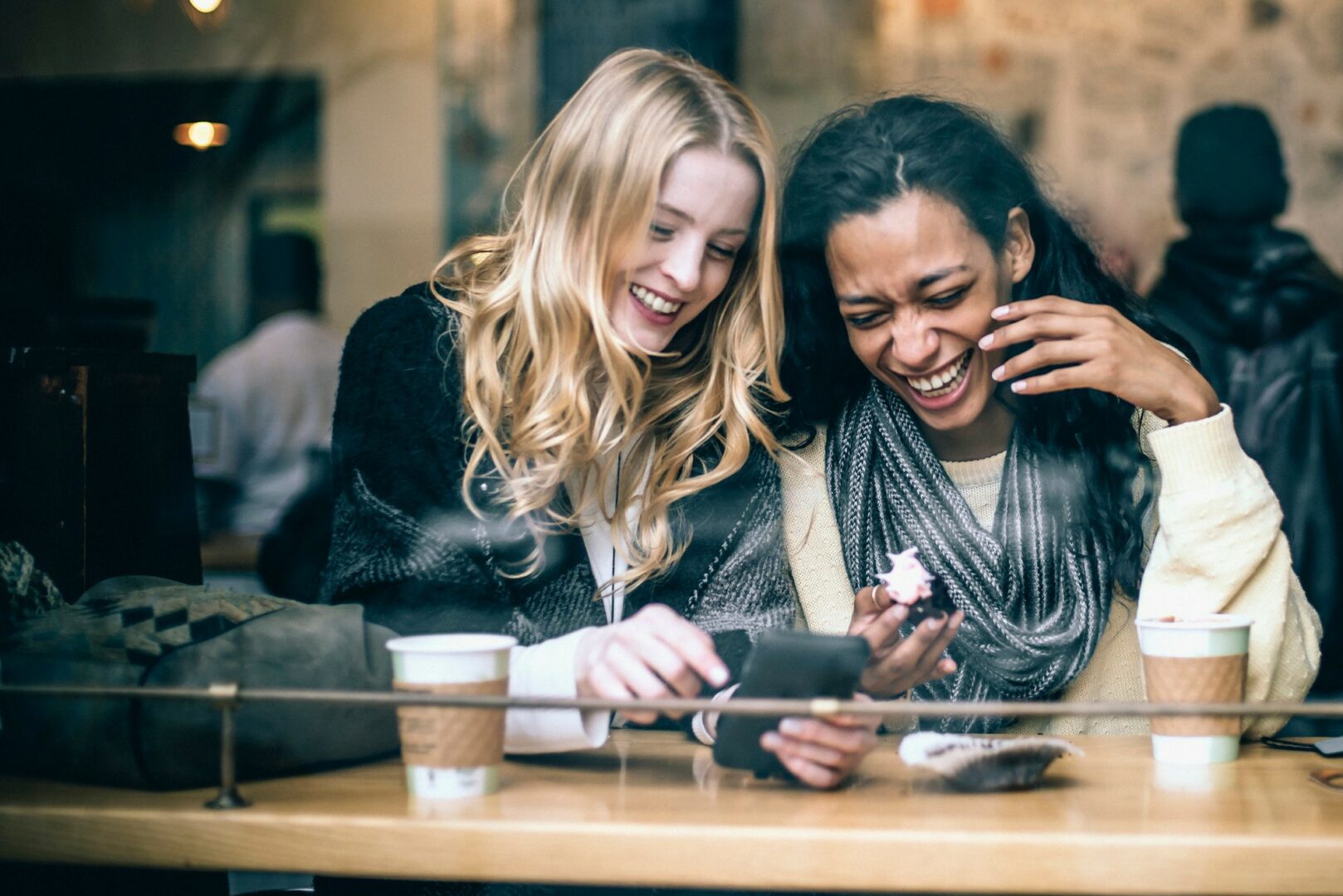 Starbucks, Costco, Disney: 3 cổ phiếu Robinhood tuyệt vời để mua ngay và nắm giữ trong dài hạn