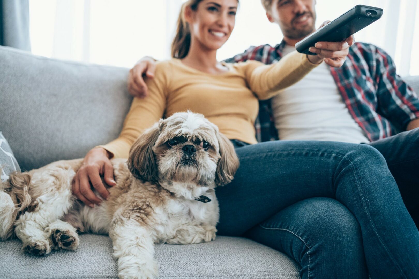 Cổ phiếu Netflix có đáng mua sau cú rơi ngoạn mục đến 35% hậu BCTC?