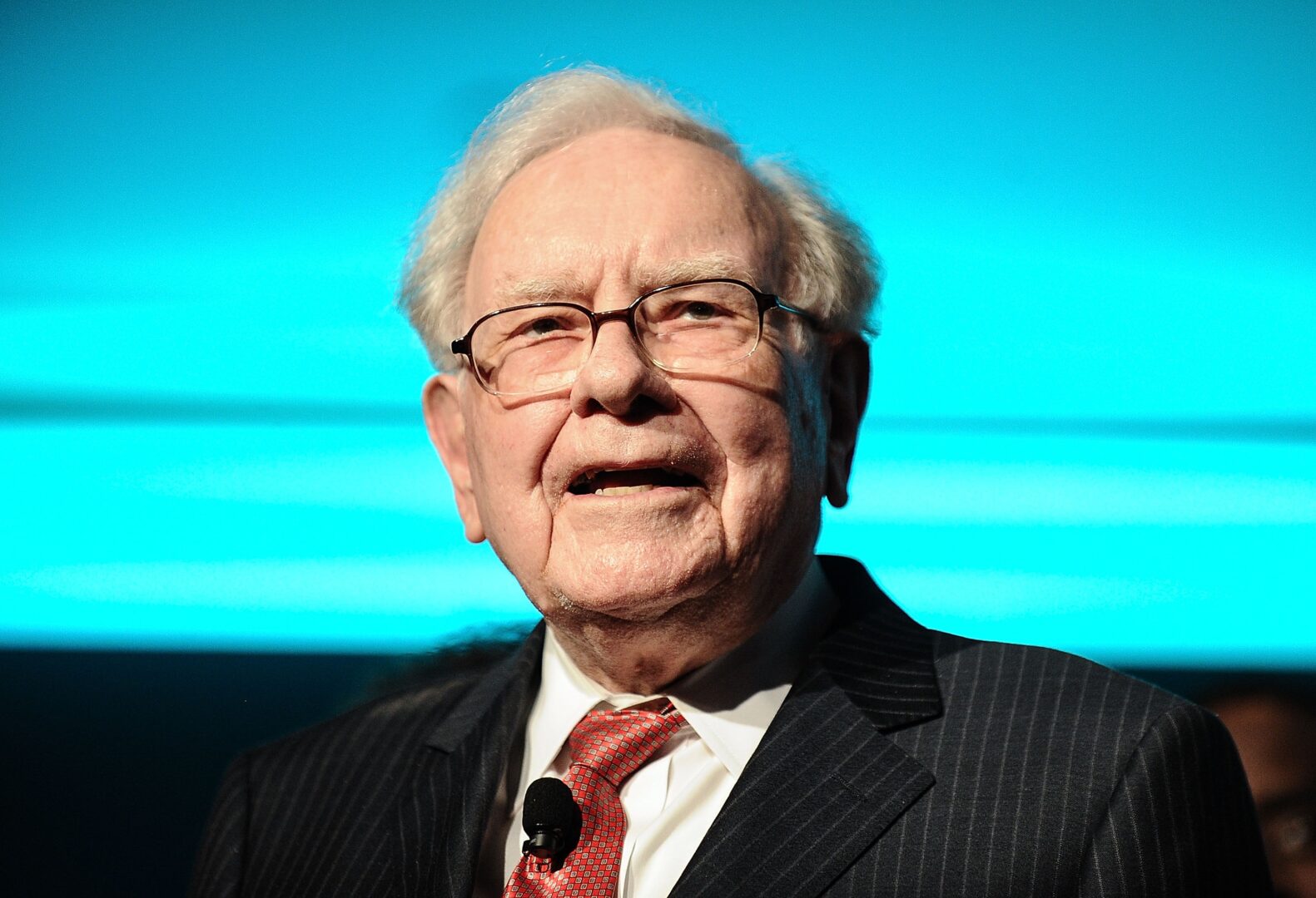 GM, Verizon, BofA: 3 cổ phiếu Buffett vững chắc đang gào thét mời mua trong tháng 4