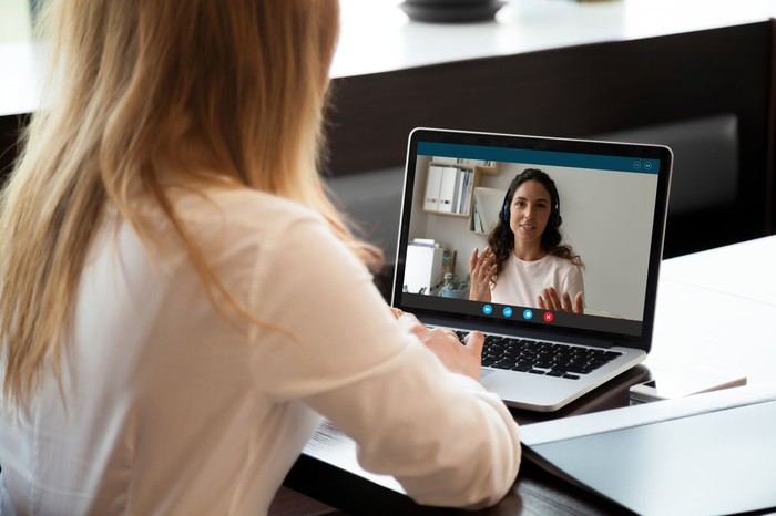 Cổ phiếu Zoom Video có đáng mua ở thời điểm hiện tại?