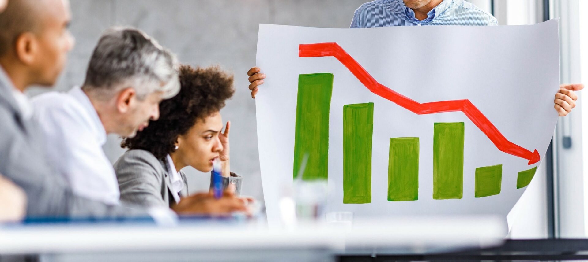 Giảm hơn 25%, Nasdaq có phải lựa chọn đầu tư an toàn ở thời điểm hiện tại?