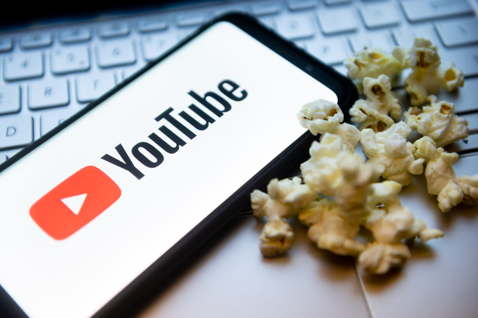 Tại sao YouTube lại từ ưu điểm thành yếu điểm của Alphabet?