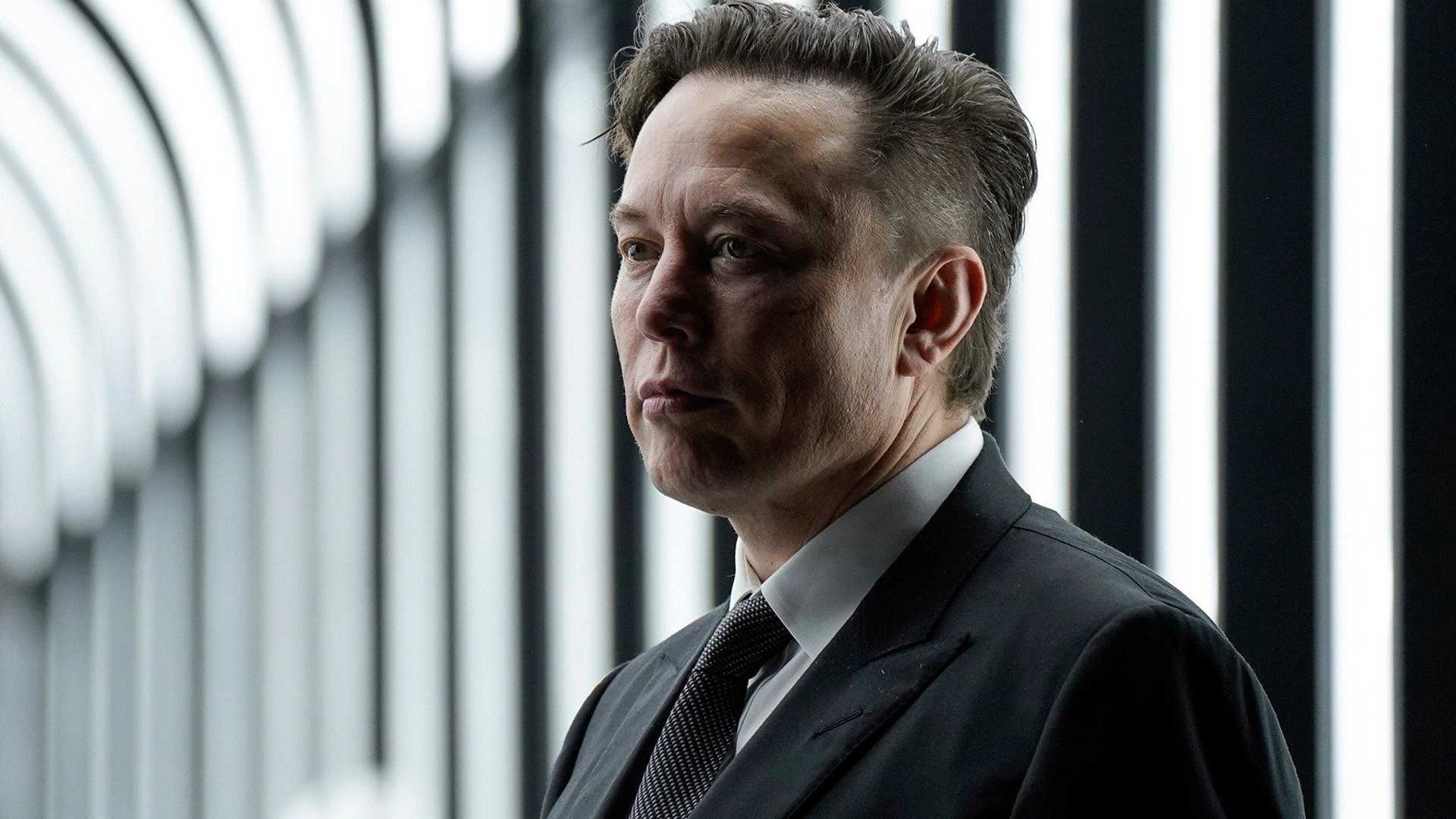 Elon Musk là đang muốn "kết liễu" Tesla?