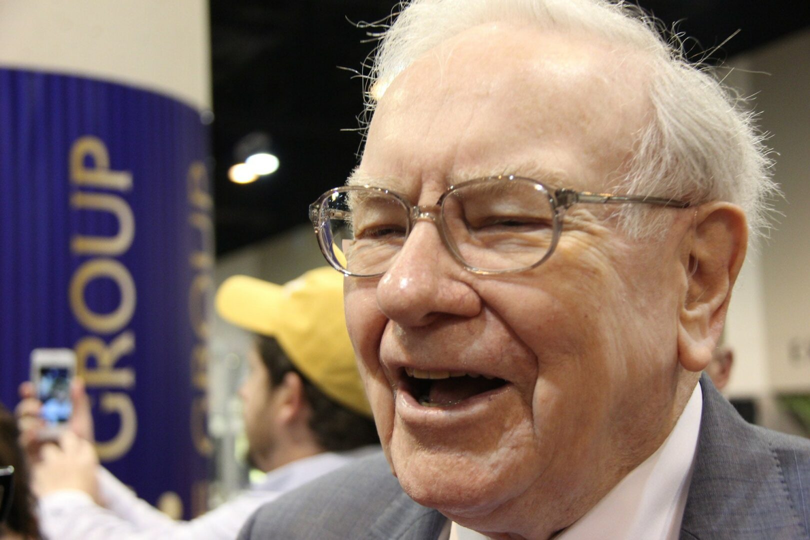 KO, AAPL, AXP, BAC: 4 mã “cá kiếm” cho Warren Buffett hơn... 171 tỷ USD