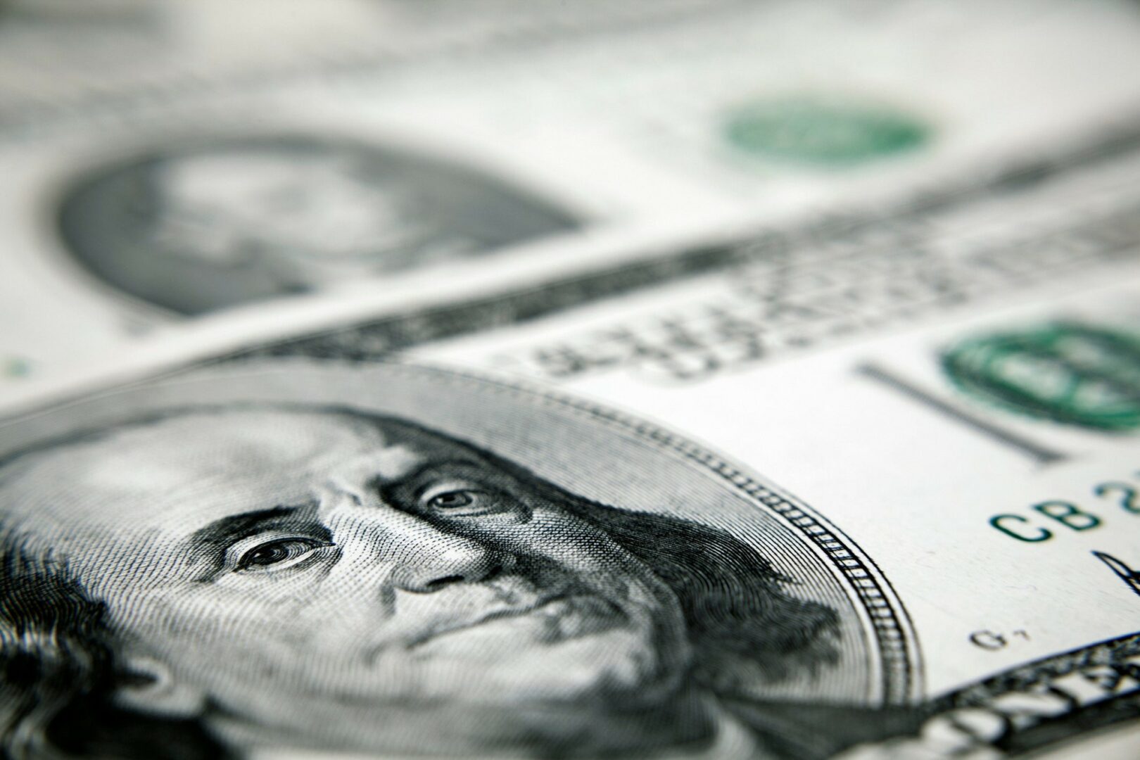 Chỉ với 3.000 USD, 2 cổ phiếu này đang là “deal siêu rẻ, siêu hời” không thể bỏ qua