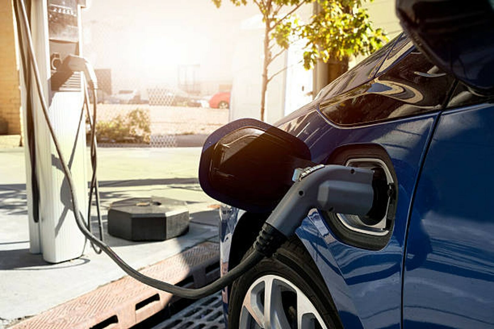 Giảm 43% từ mức đỉnh, cổ phiếu Tesla cuối cùng đã trở nên đáng mua?