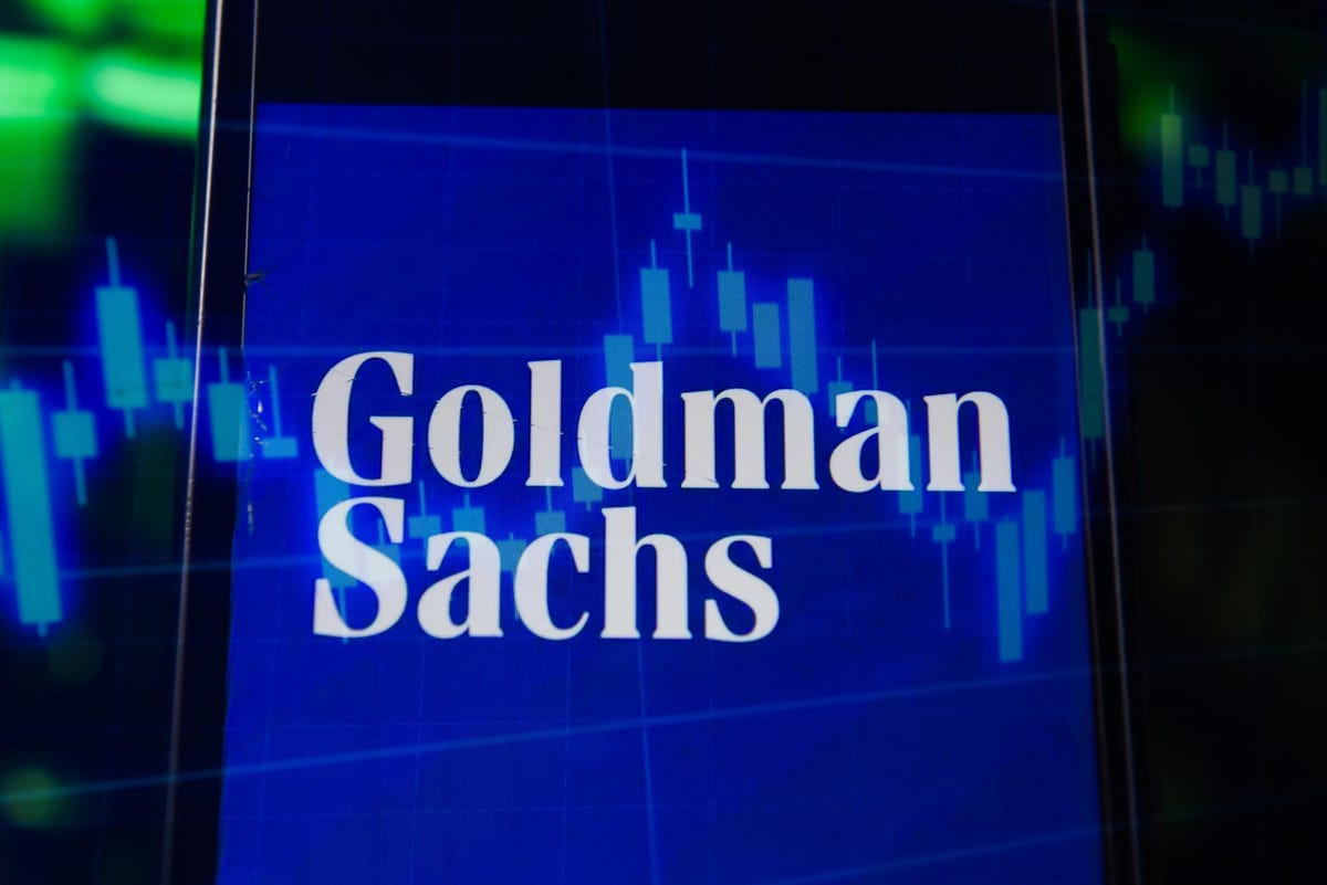 Lời khuyên chuyên gia: mua cổ phiếu Goldman Sachs để trú ẩn giữa cơn bão suy thoái kinh tế