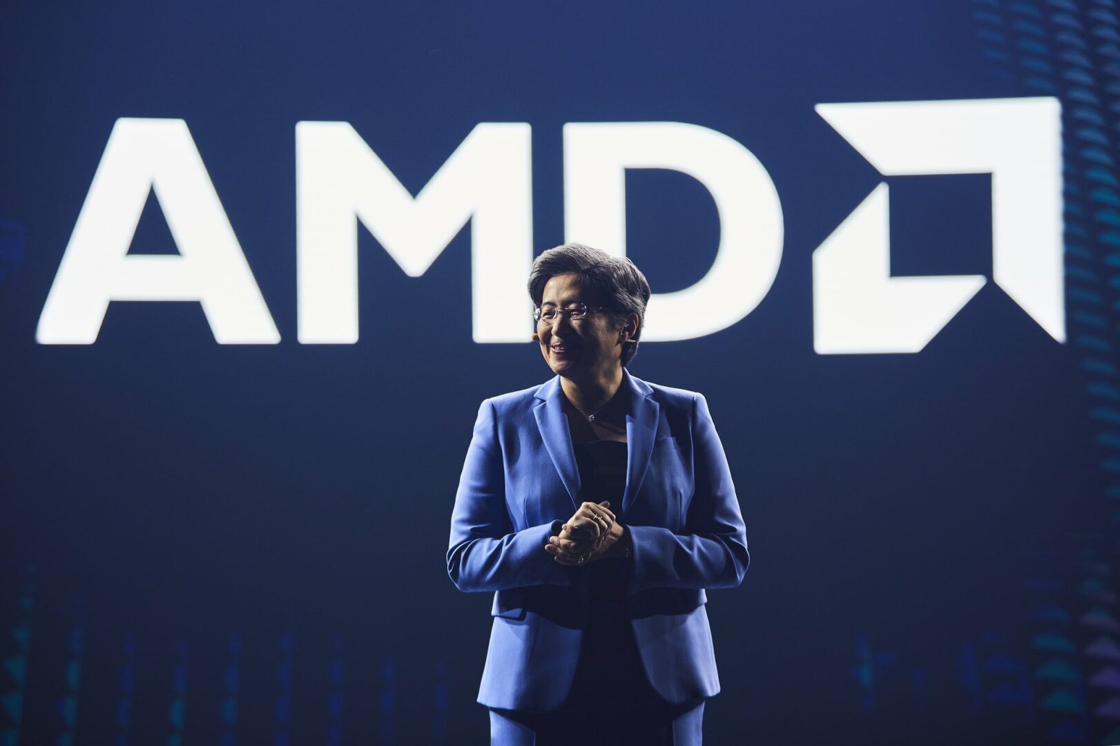 Cổ phiếu AMD đang gào thét mời gọi nhà đầu tư mua vào vì lý do này