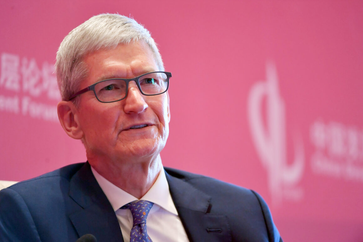 Tim Cook loay hoay tìm cách tối ưu cho mô hình làm việc từ xa