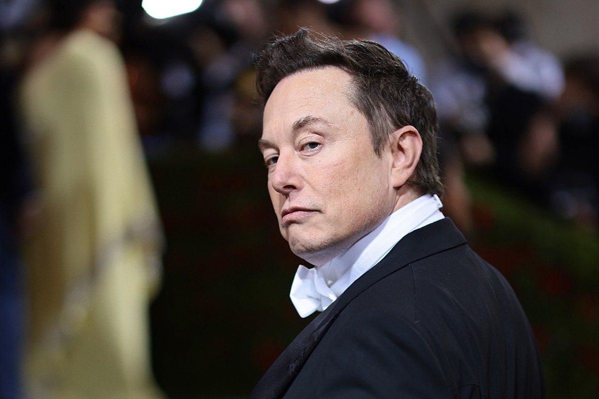 Elon Musk đòi sa thải 10% nhân viên, Tesla giảm 5% trước giờ mở cửa