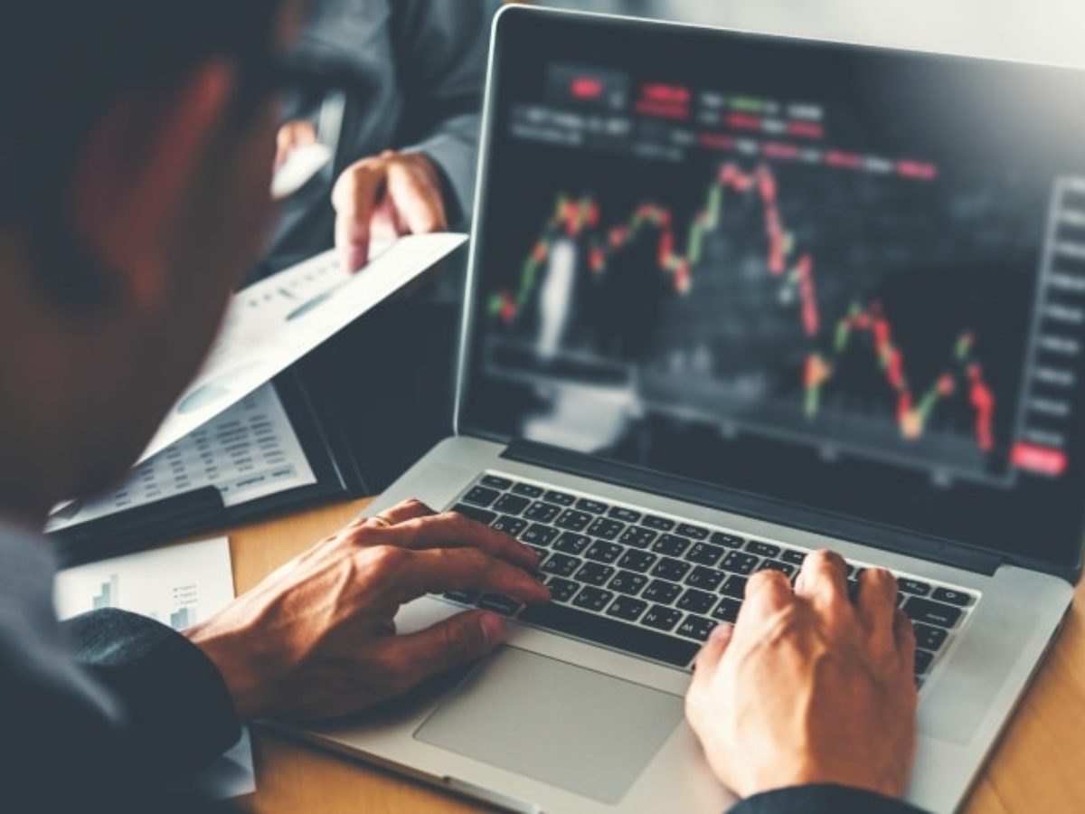 Nasdaq 100: sắp rơi vào con sóng giảm dài trong thời gian tới?