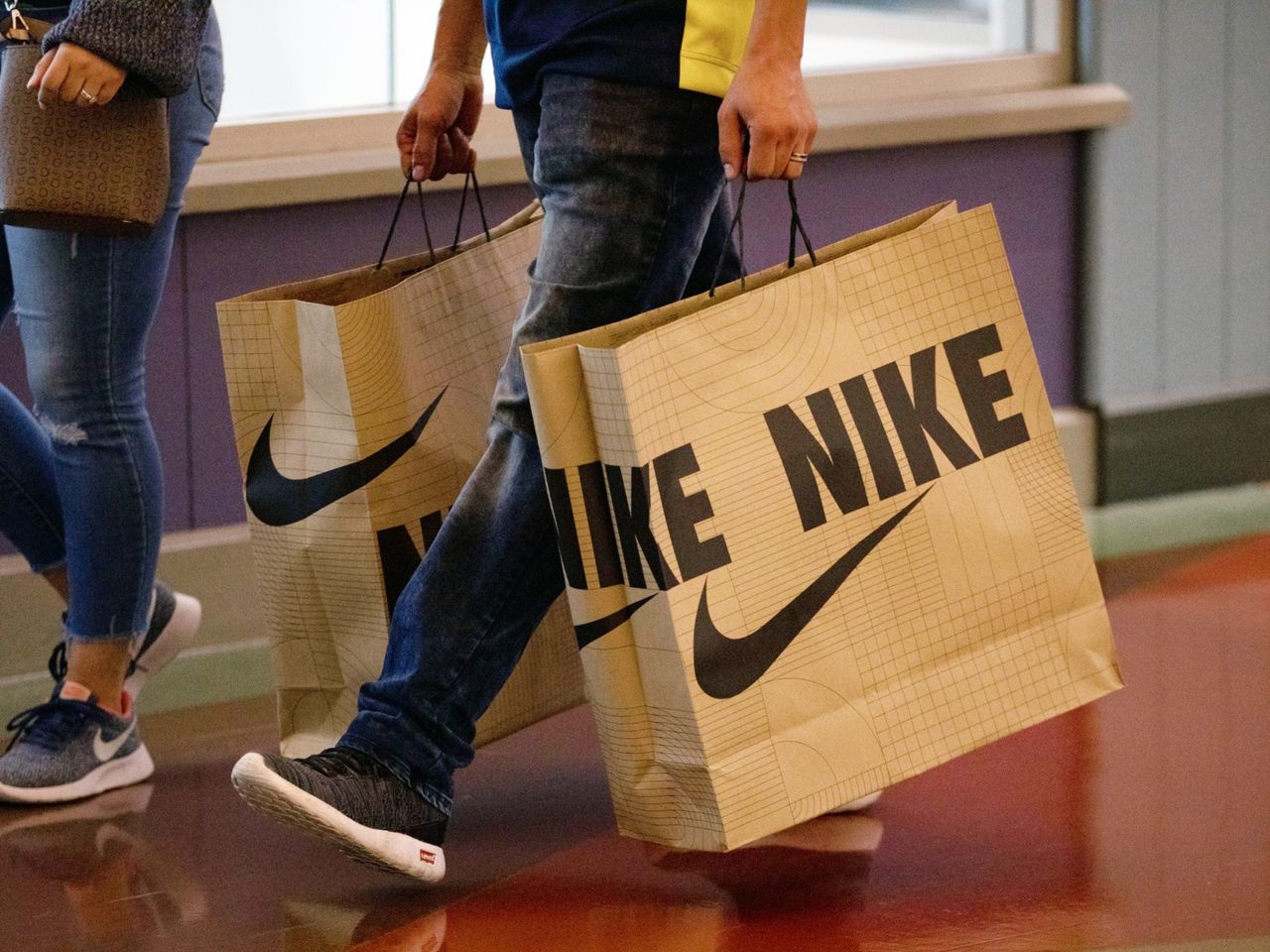 Và Nike đã vui trở lại: cổ phiếu tăng sau báo cáo thu nhập vượt kỳ vọng