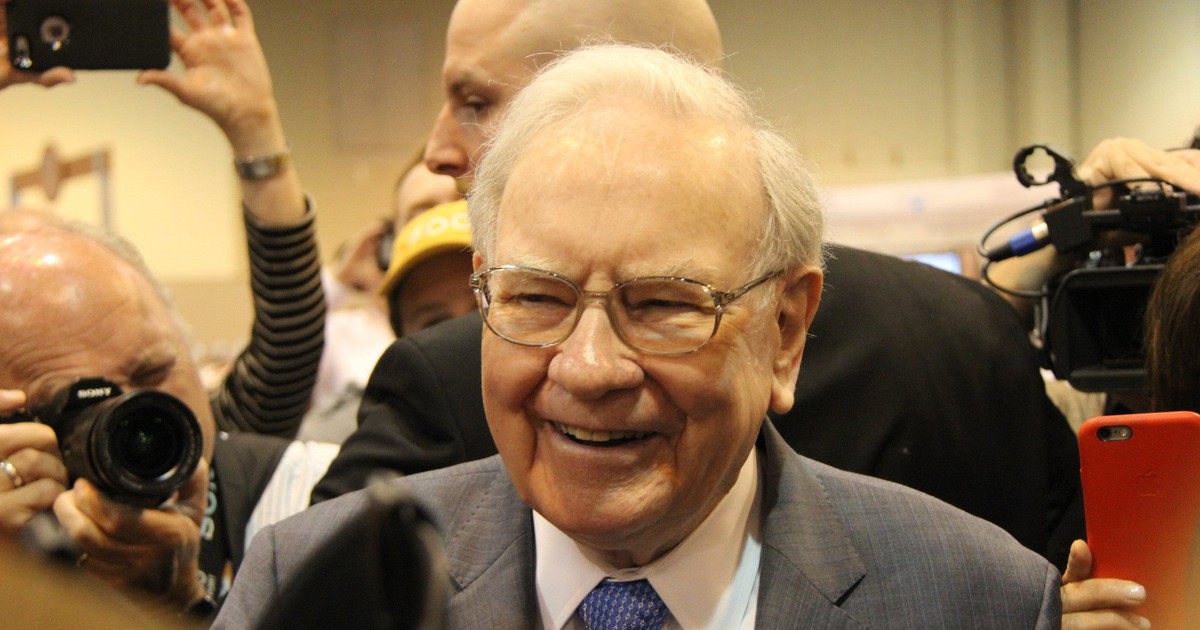 Tìm kiếm mã an toàn giữa thị trường rực lửa? Học theo Warren Buffett mua nhóm cổ phiếu “3A” Apple, Amazon, Ally