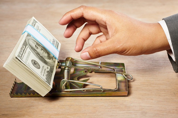 Xăng tăng kỷ lục: Đây có phải thời điểm tốt để mua cổ phiếu dầu?
