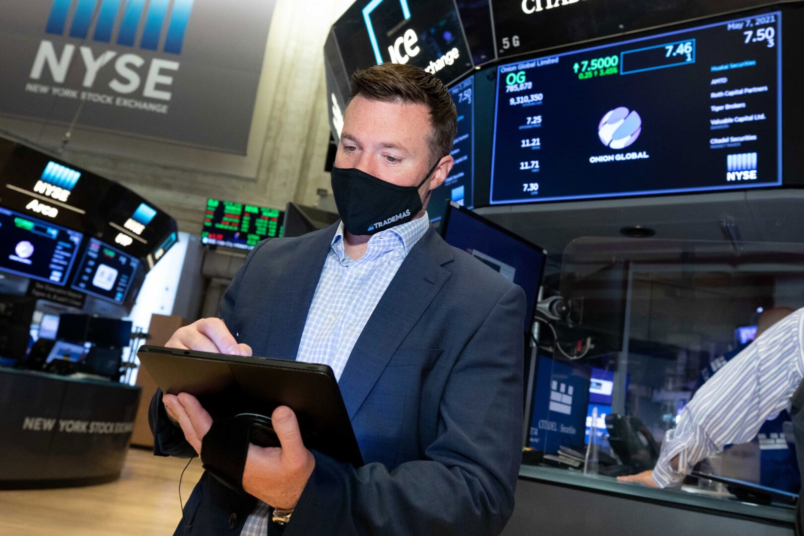 Chứng khoán Mỹ giảm, Dow Jones mất hơn 200 điểm