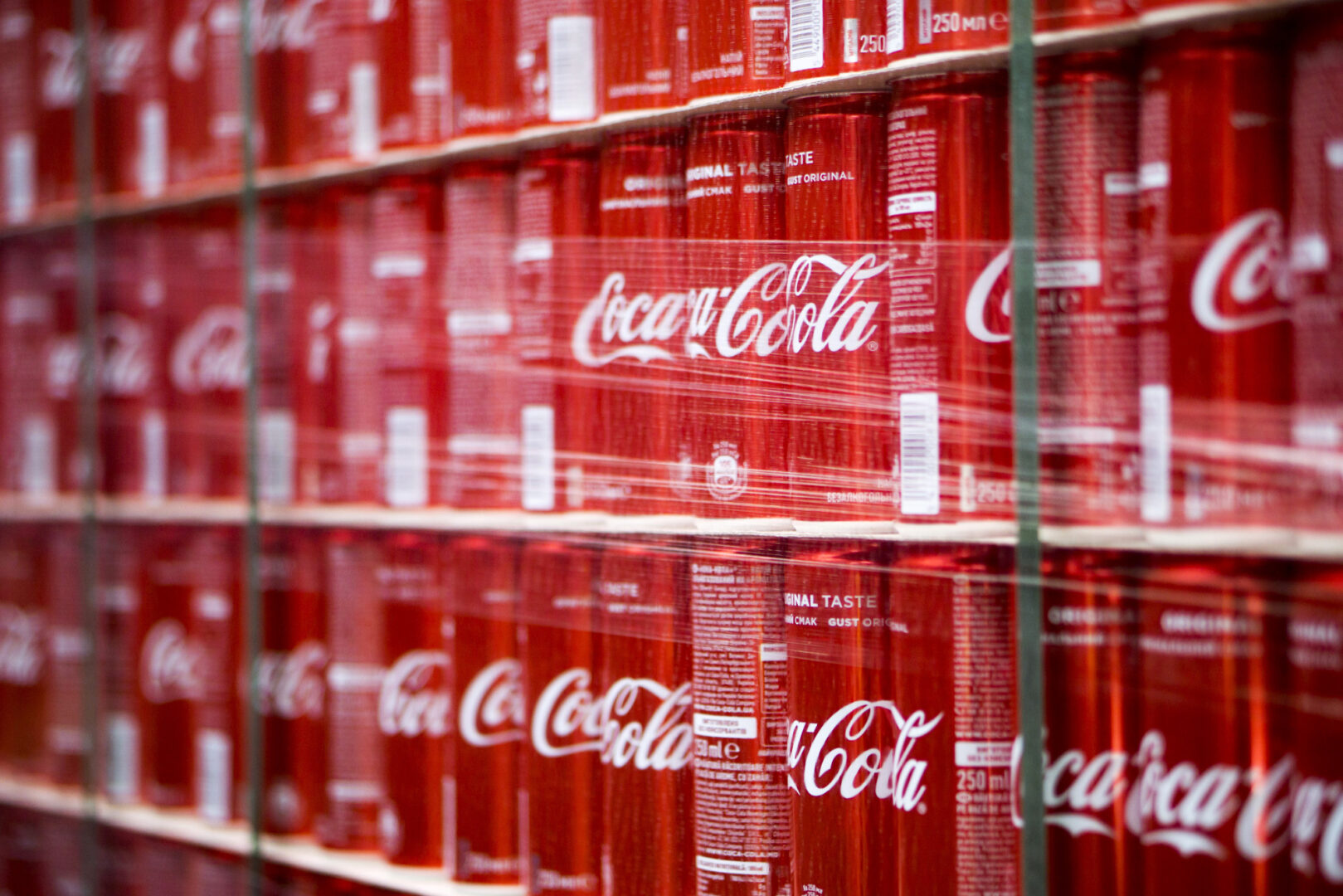 Coca Cola: hình thành xu hướng mới, có thể rơi về vùng 57 USD
