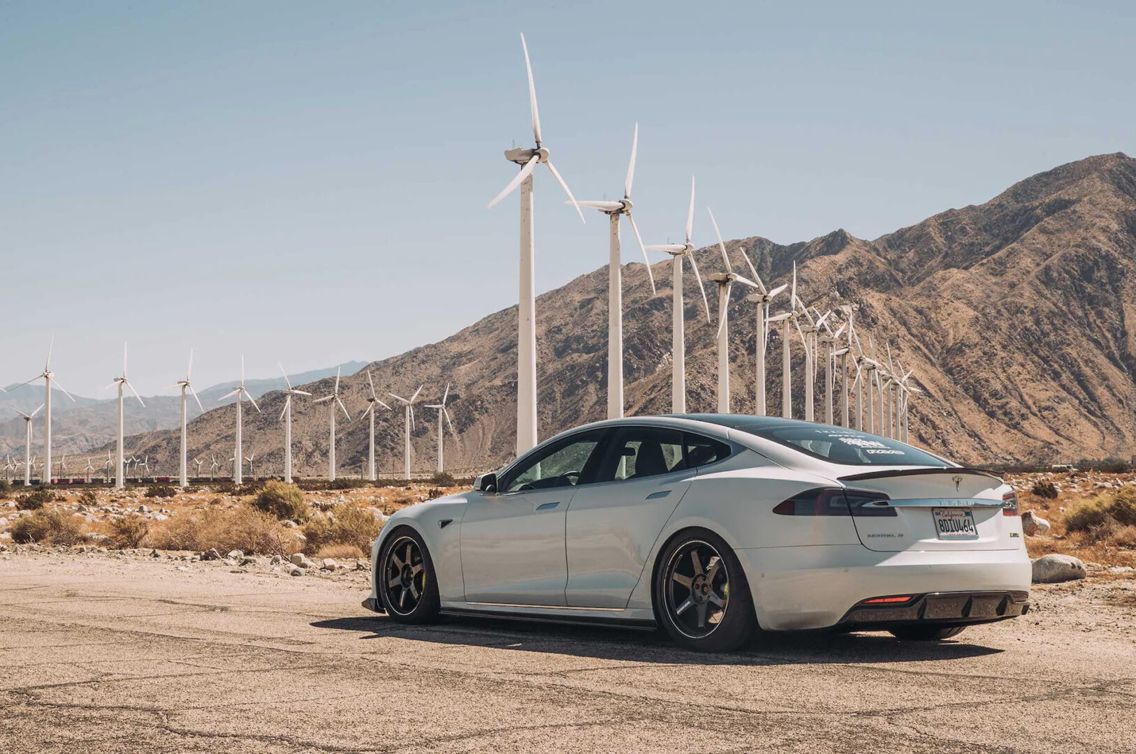 Lần đầu tiên trong hơn hai năm, Tesla giảm lượng xe bàn giao