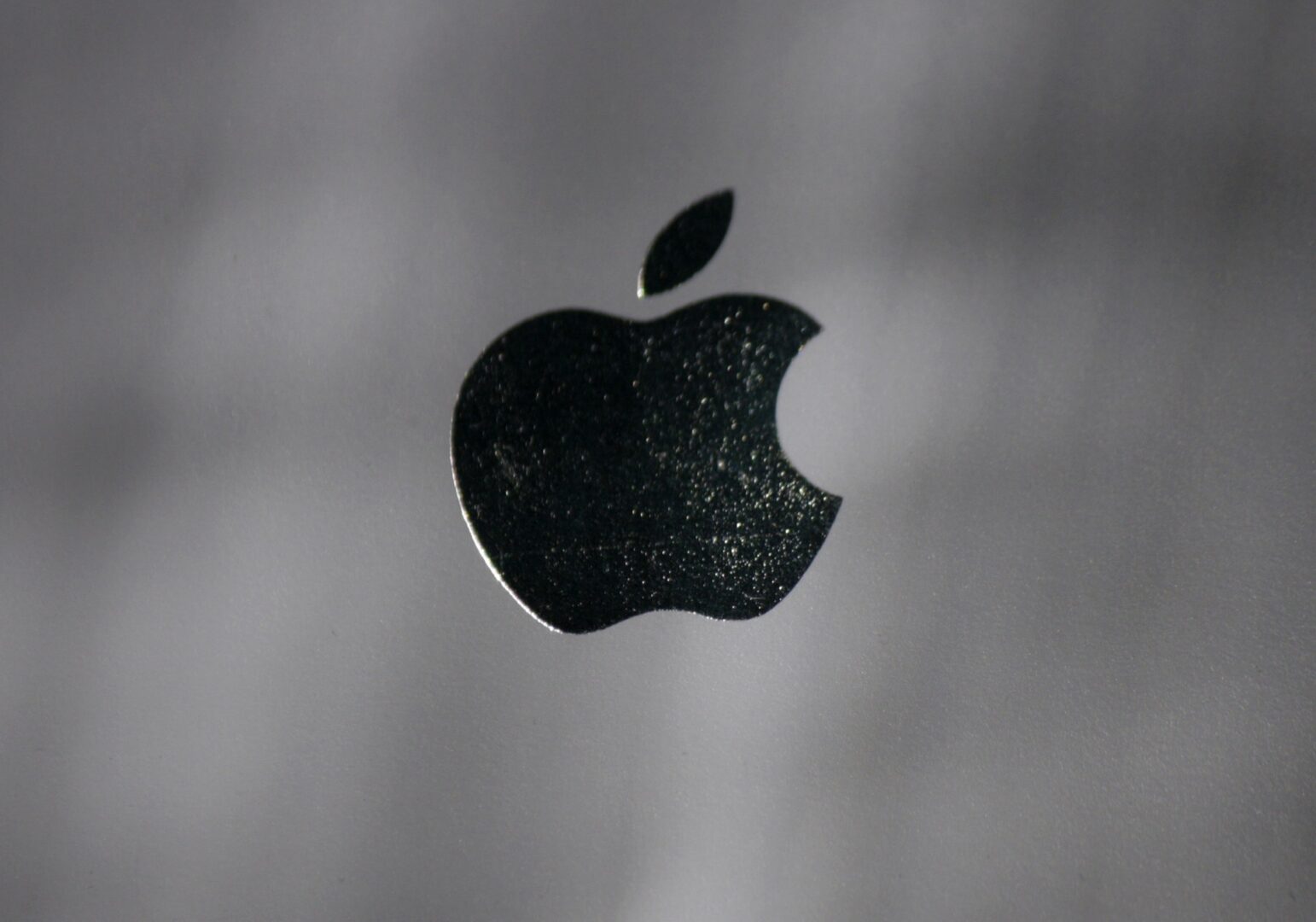 Xem trước BCTC Apple: lo lắng về nguồn cung iPhone có thể chuyển thành quan ngại về nhu cầu
