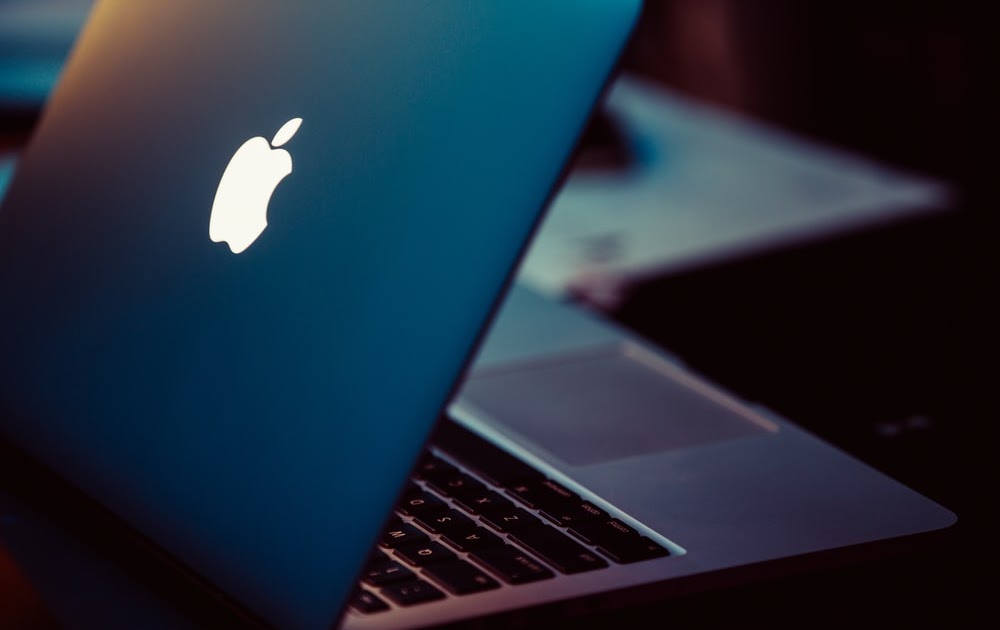 Apple chi 50 triệu giải quyết vụ kiện bàn phím "bướm" của Macbook