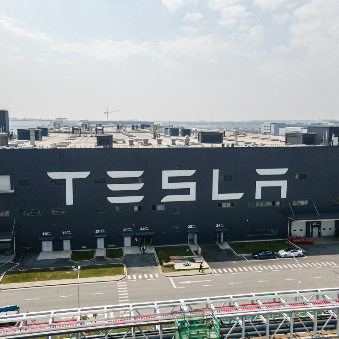 Tesla vừa giao đơn số lượng "khủng" đạt kỷ lục tại Trung Quốc sau nhiều lần kêu ca về vấn đề chuỗi cung ứng