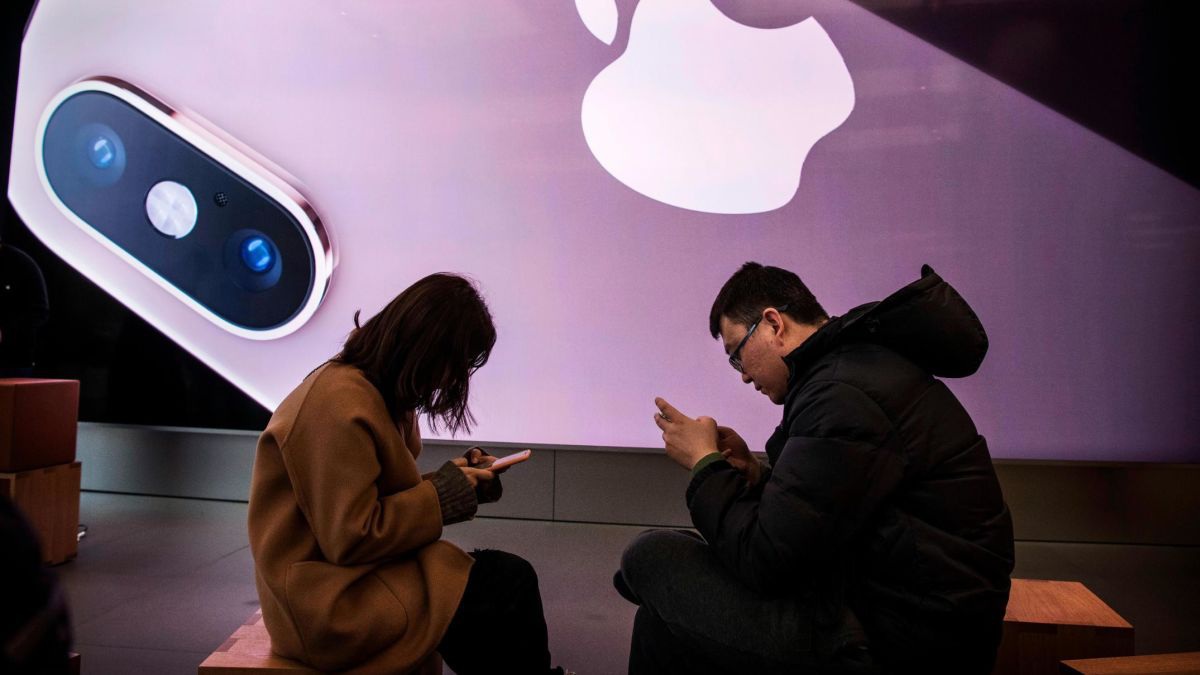 Vì sao Apple bất ngờ giảm giá iPhone ở Trung Quốc?