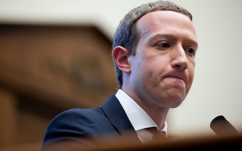 Lần đầu tiên Mark Zuckerberg nếm mùi doanh thu giảm
