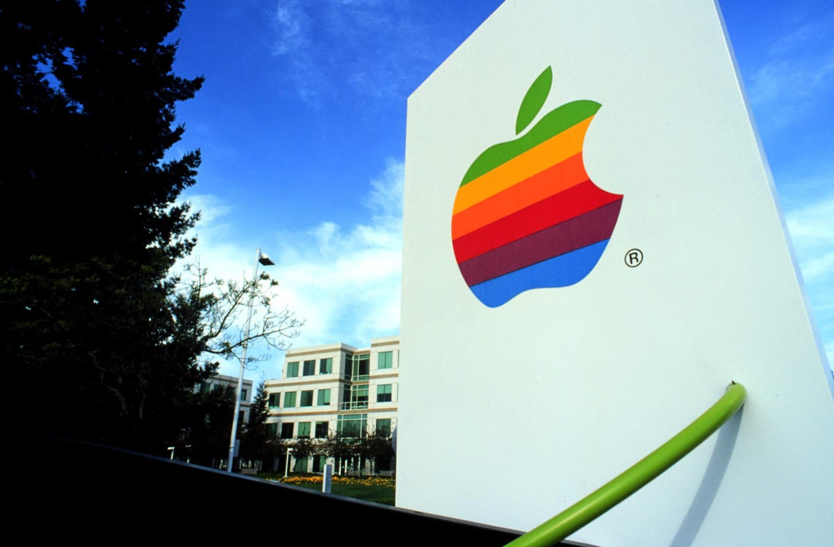 Triển vọng của cổ phiếu Apple qua 3 nhận xét lạc quan từ ban lãnh đạo