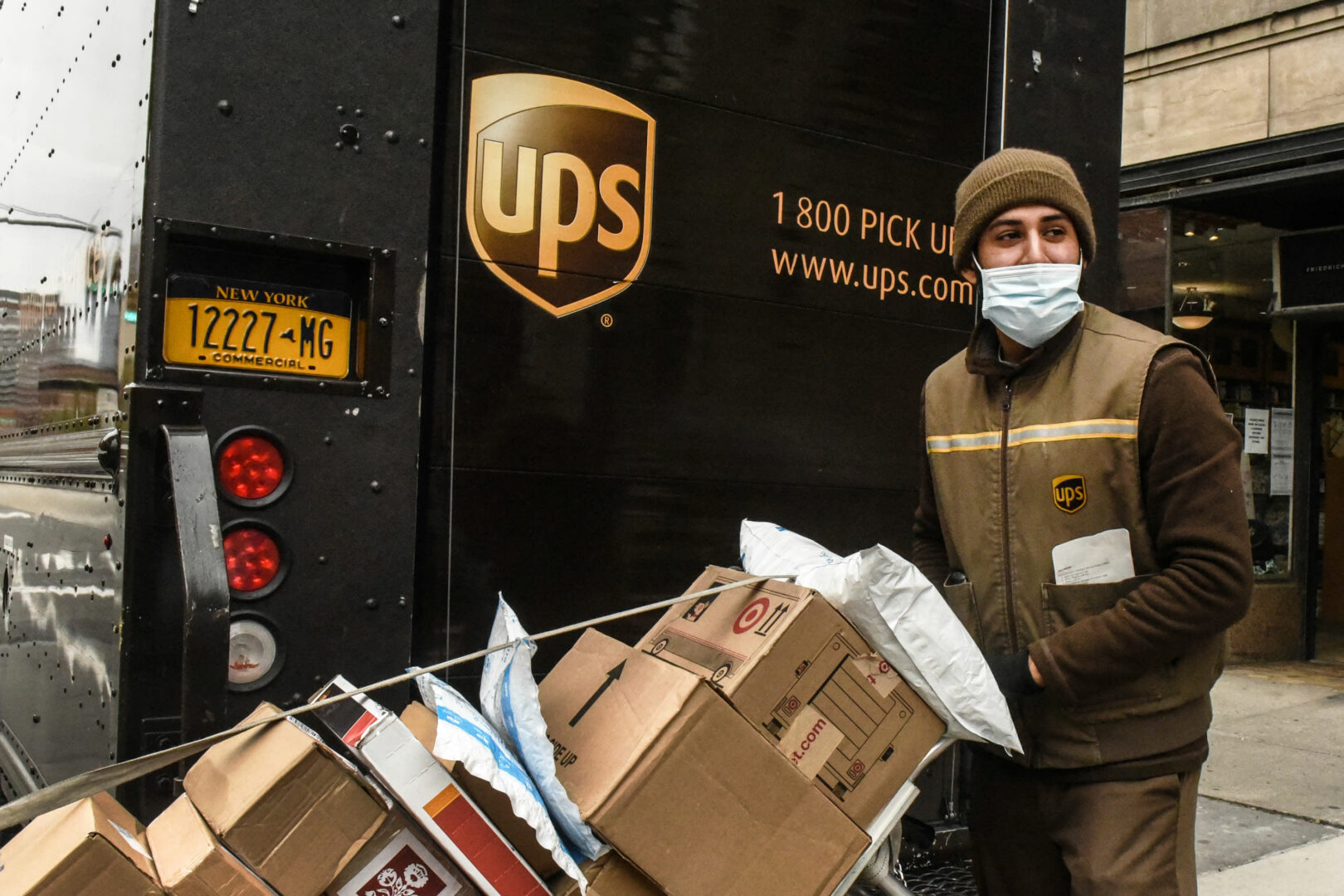 Cổ phiếu UPS: vẫn rất đáng mua dù khối lượng giao hàng sụt giảm
