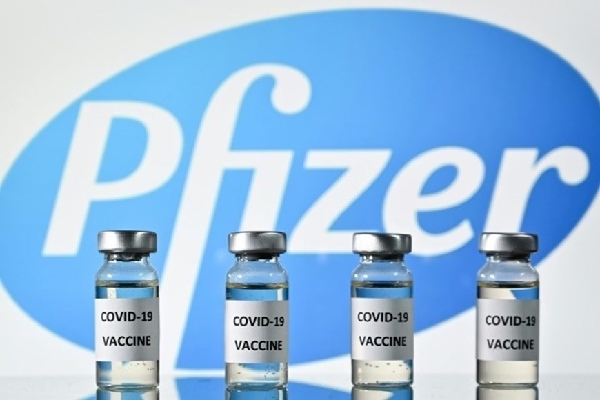 Pfizer rủng rỉnh tiền mặt chi tiêu cho các thương vụ mua lại nhờ doanh thu từ vắc-xin và thuốc