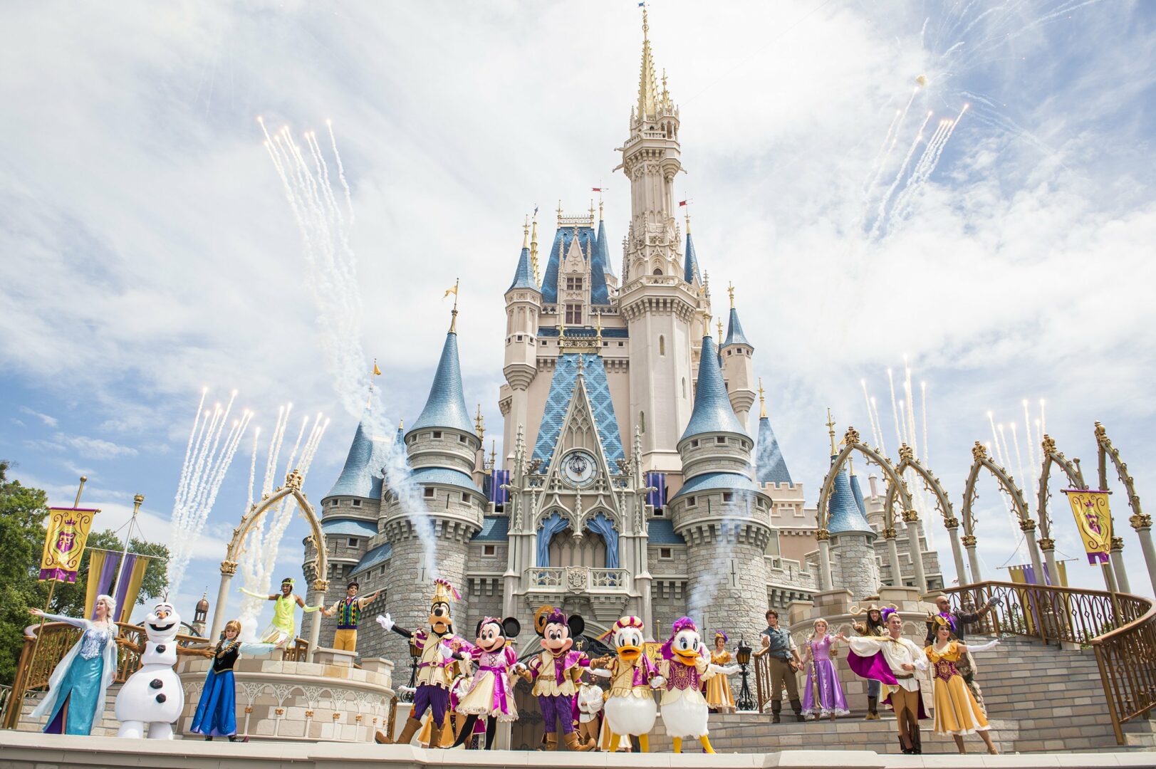 Cổ phiếu Disney: Mua ngay để nhận lợi nhuận trong đợt tăng giá cực mạnh sắp tới