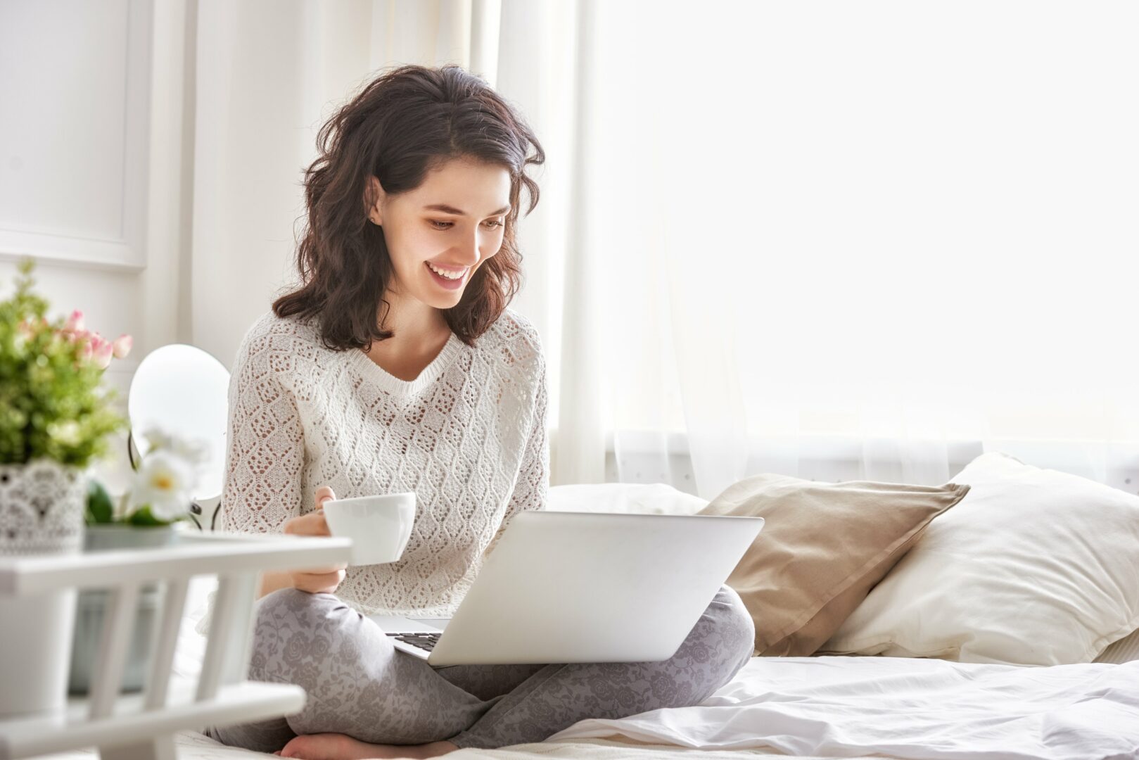 Nhận định chuyên gia: cổ phiếu vắc-xin ngừa Covid vẫn rất đáng mua sau đợt giảm với biên độ hai con số