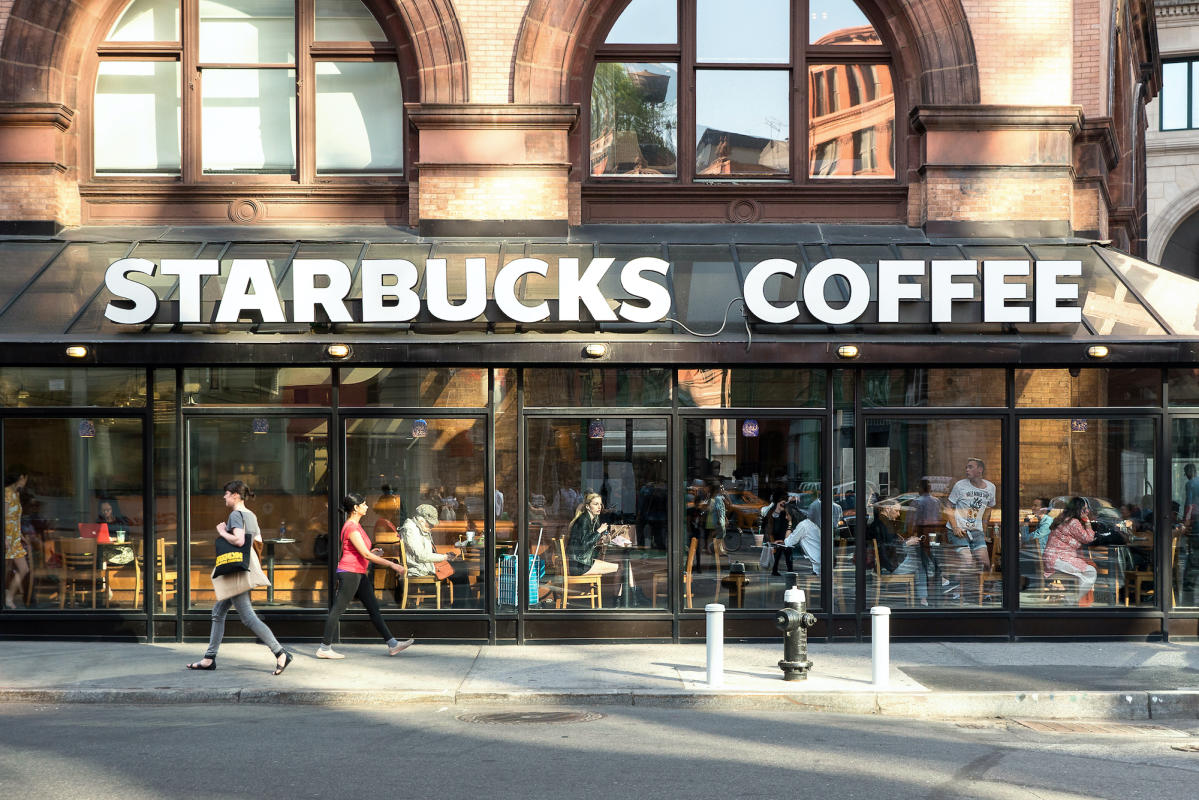 Cổ phiếu Starbucks vẫn rất đáng mua dù chưa phục hồi hoàn toàn từ đại dịch