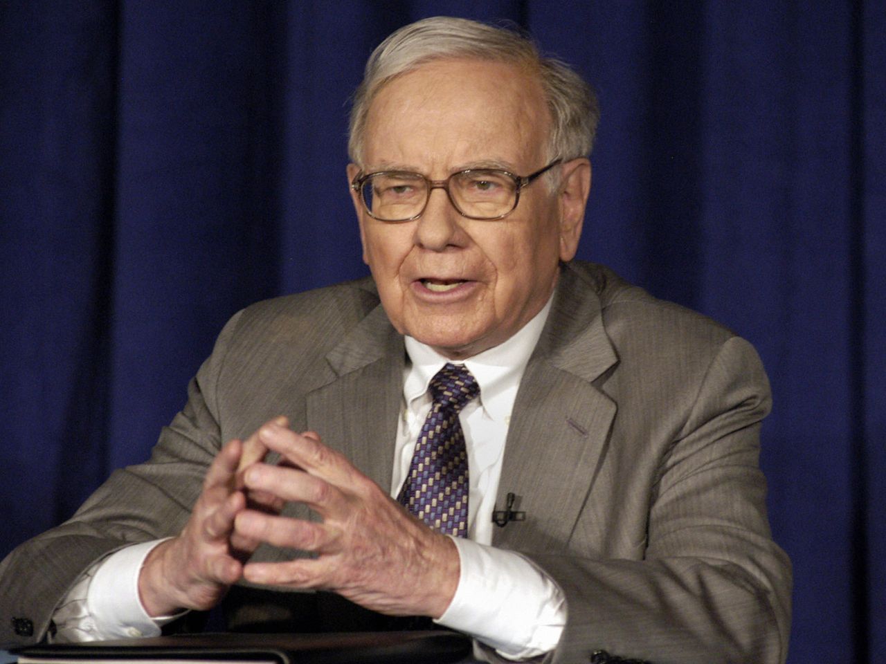 Cổ phiếu Occidental tăng 10% sau tin Warren Buffett được cấp phép mua đến 50% cổ phần công ty này