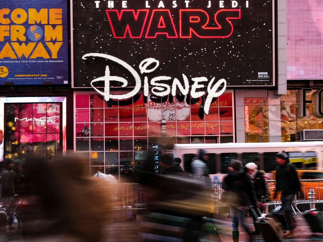 Góc phân tích: Disney có nên chia tách với ESPN? Nhà phân tích này nói “không”