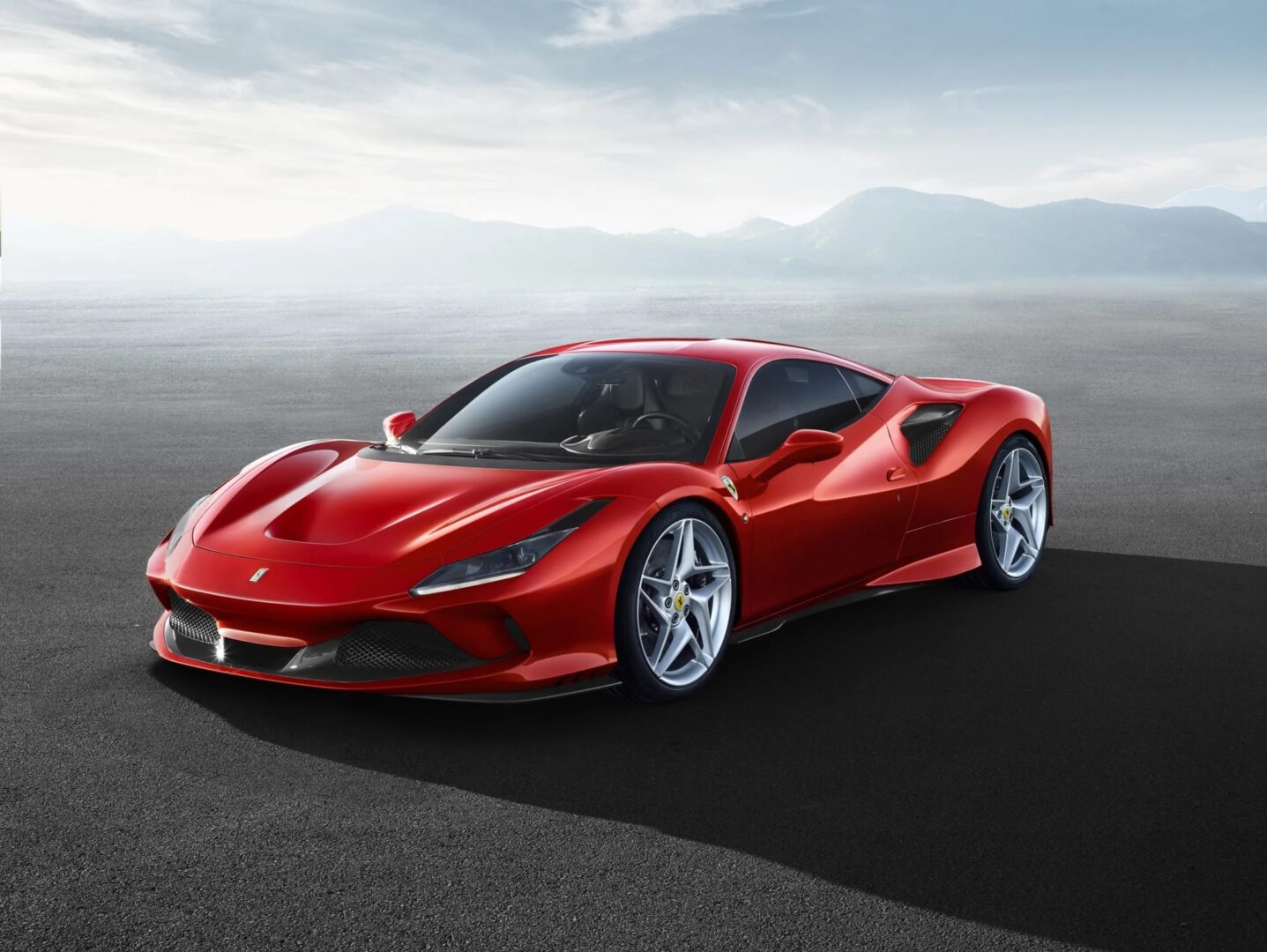 Cổ phiếu Ferrari đã cho các nhà sản xuất ô tô khác ‘hít khói’ như thế nào?