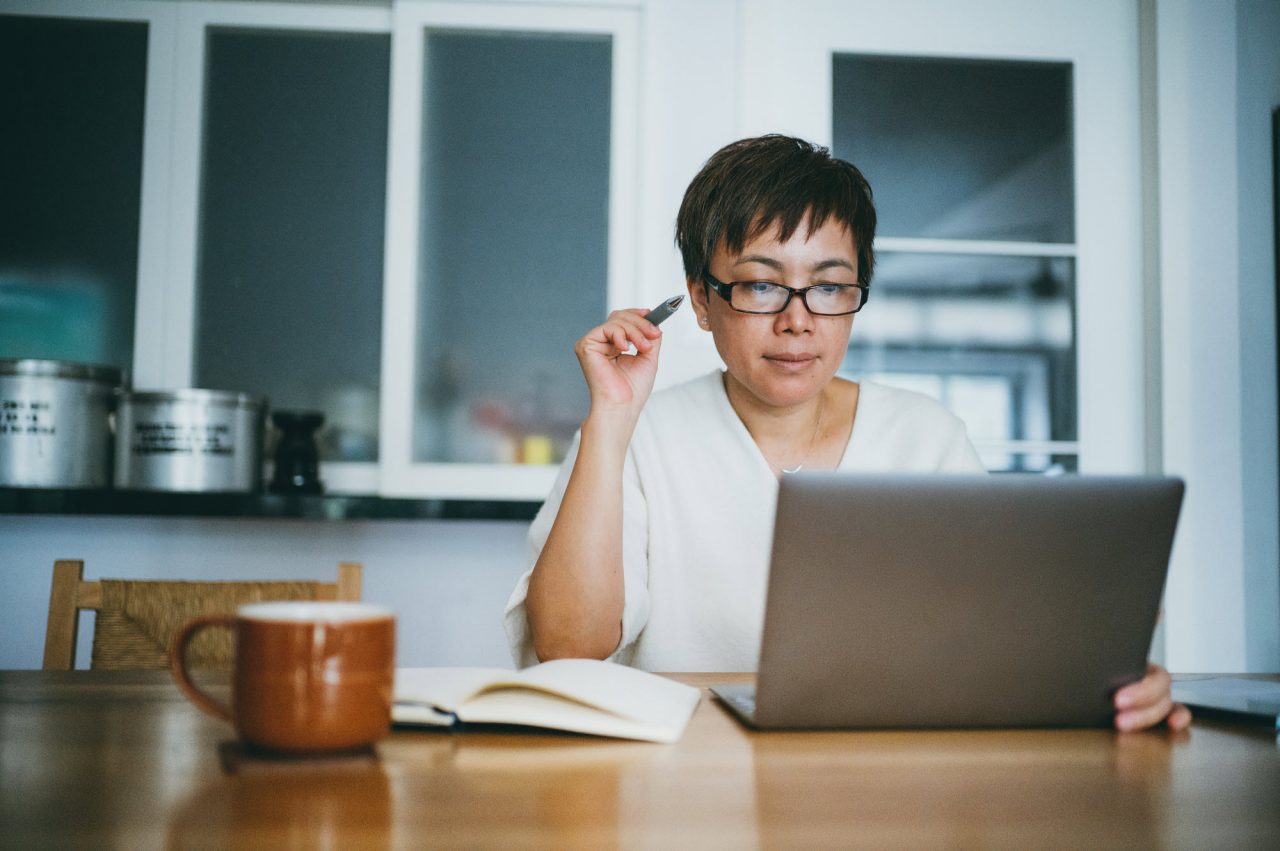 Cổ phiếu Amazon đang tăng – liệu đã đến lúc mua?