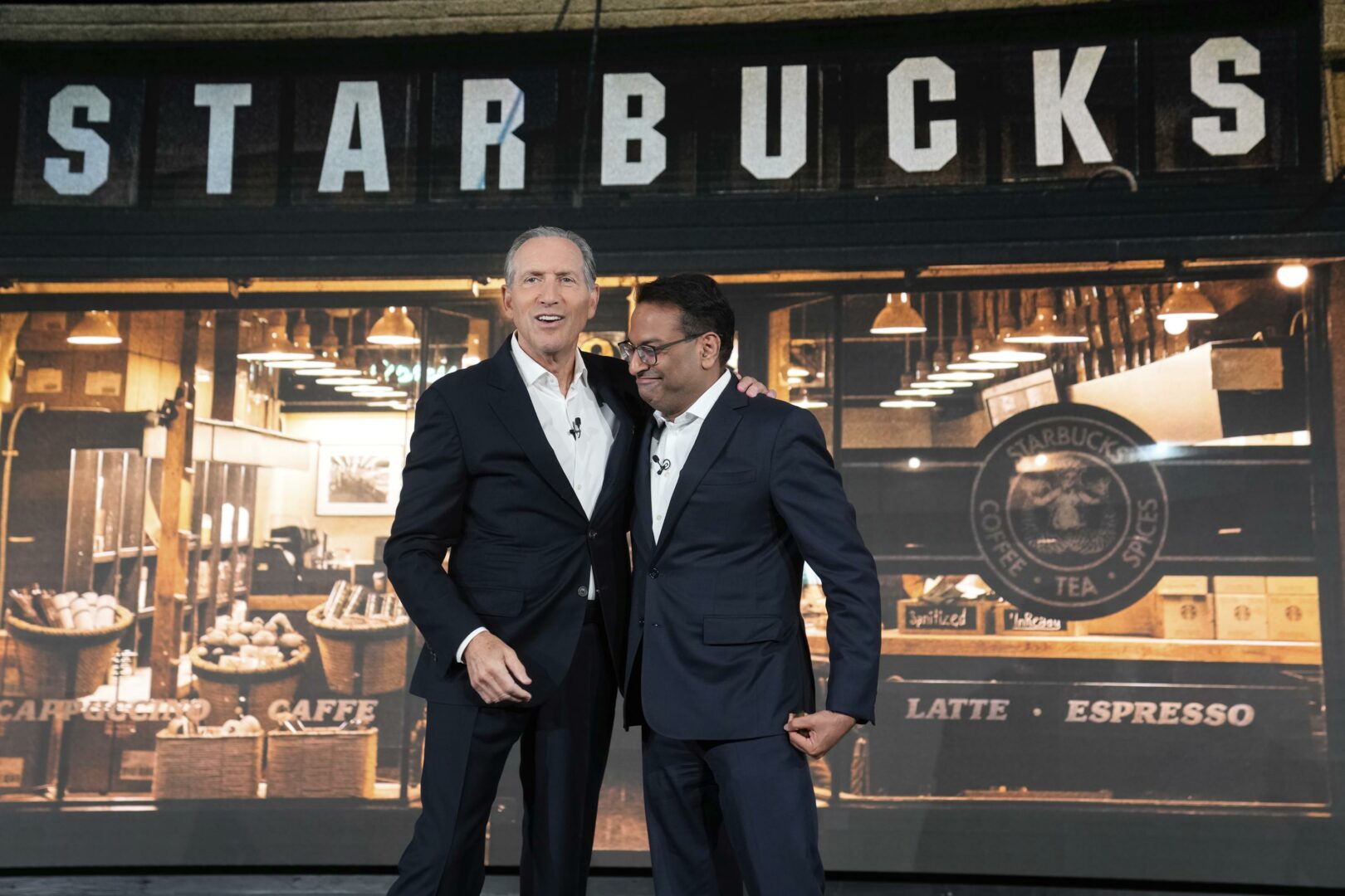 CEO mới sẽ tác động đến cổ phiếu Starbucks như thế nào?