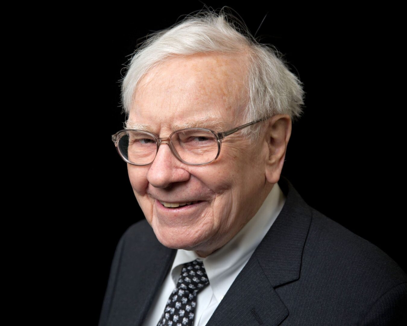 Nghe con tim hay theo lý trí: Warren Buffett sẽ “mách” bạn nên mua cổ phiếu hay chờ vào lúc này