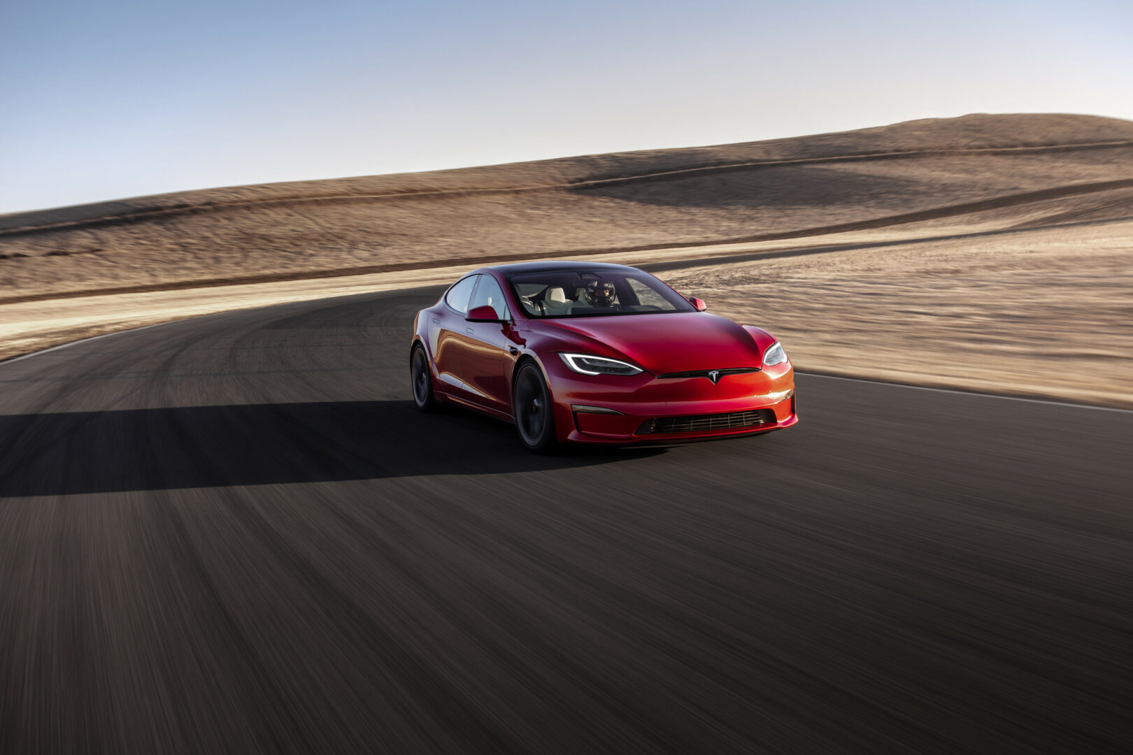 Fool bàn về cổ phiếu Tesla: so kè luận điểm phe chủ mua, chủ bán